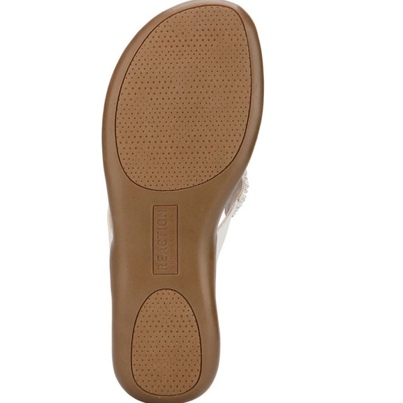 Kenneth Cole Jewel Embellished GlamAthon Flip Flop - Picture 12 of 12